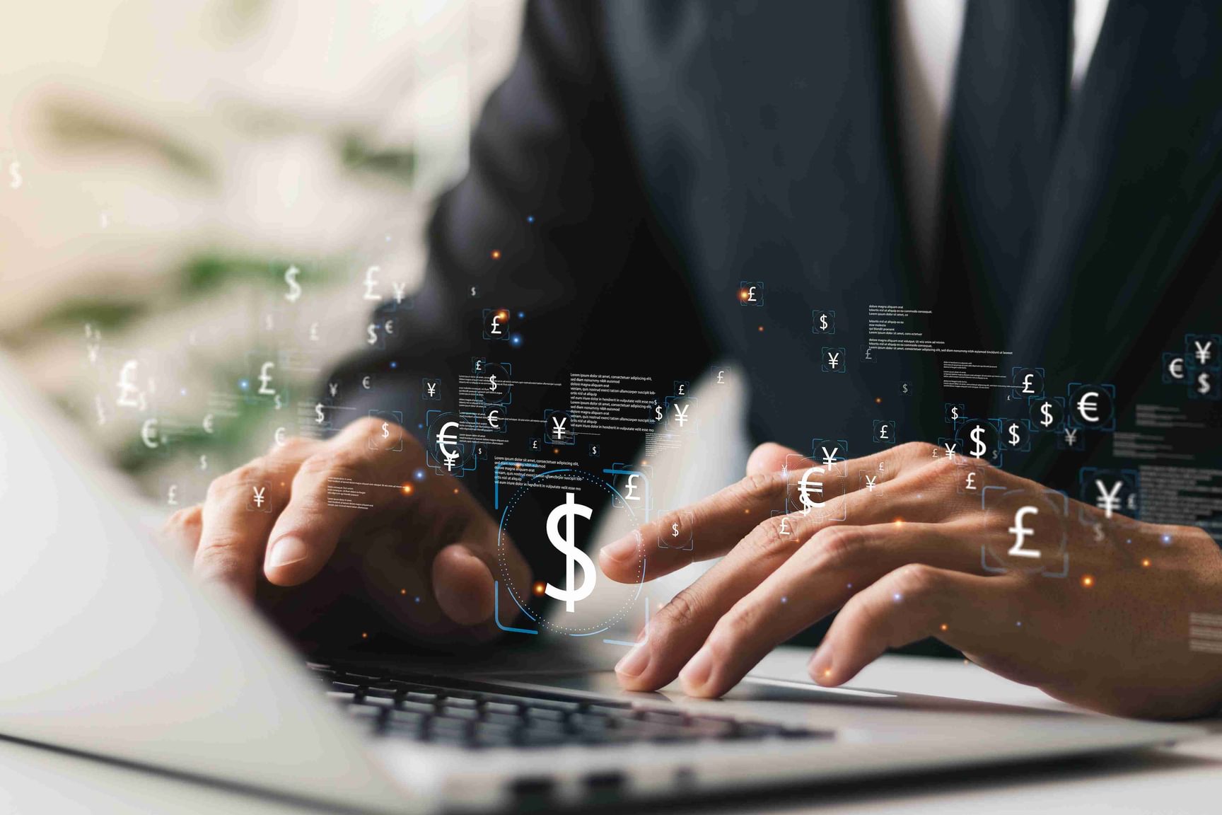 Een close-up van iemand die werkt op een laptop met valuta-iccontjes, als symbool voor transfer pricing.